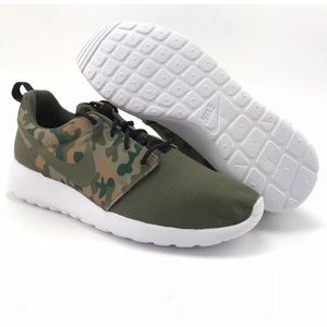 nike black camo shoes